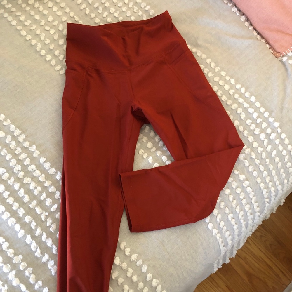 NWOT Old Navy pocket leggings